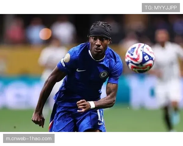 马杜埃凯替补登场献两次助攻 助枪手终结三轮不胜 马杜埃凯替补登场献两次助攻 助枪手终结三轮不胜